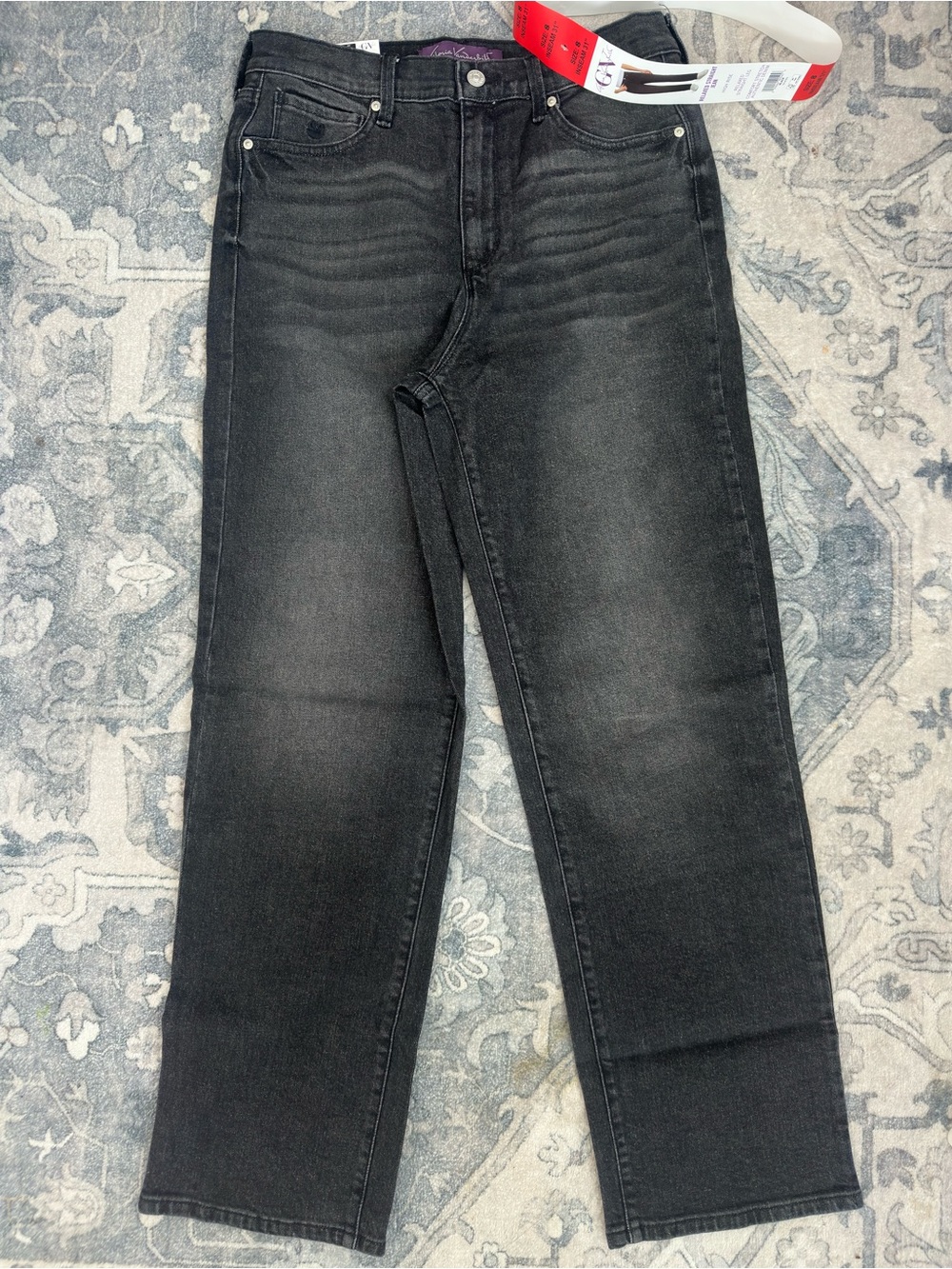 Gloria Vanderbilt NWT Straight Leg Jean in Washed Black size 8